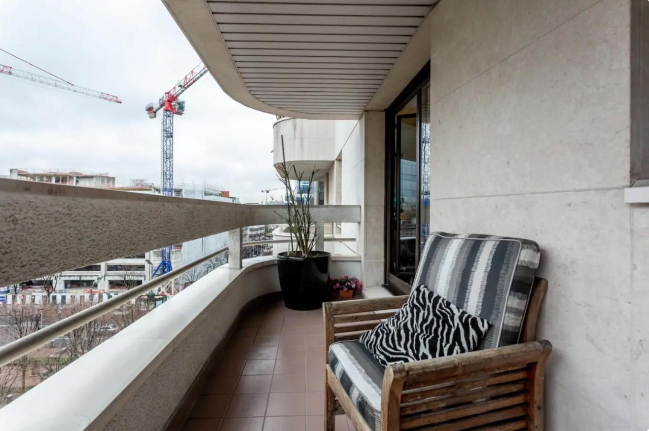 Beautiful Modern Fully Furnished Studio لوفالوا بيريه المظهر الخارجي الصورة